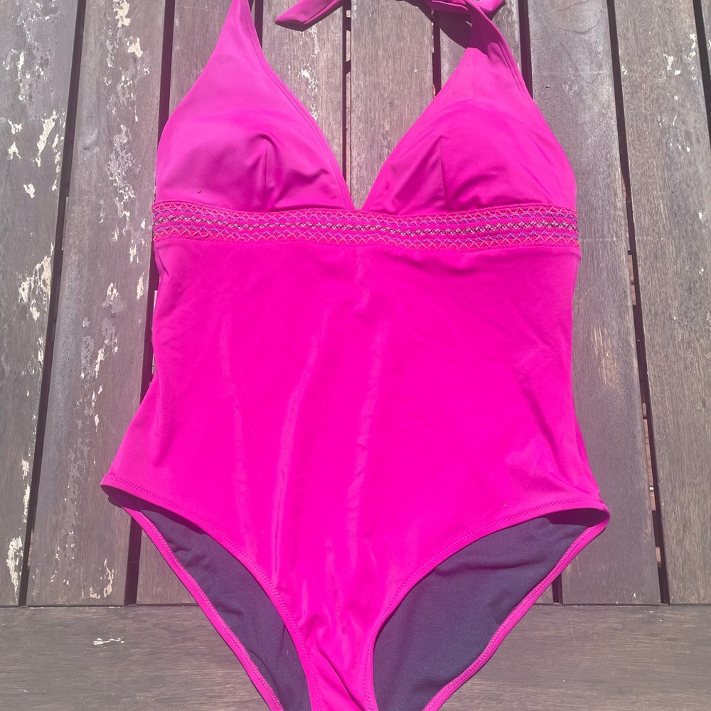 Boden Fuchsia Embroidered Halter One-Piece Swimsuit 16-18US